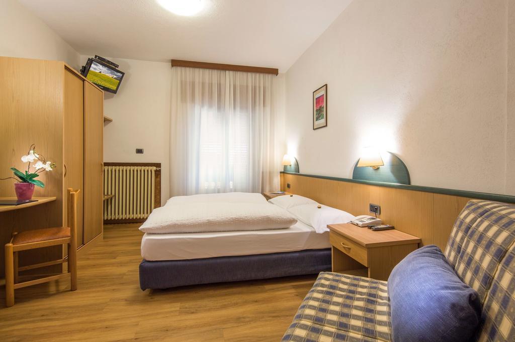 Hotel Garni Ai Serrai Rocca Pietore